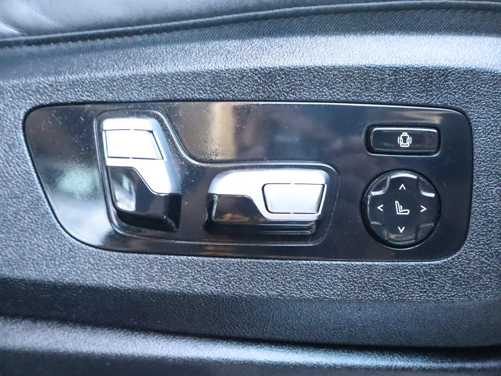 Used 2020 BMW X5 M50i w/ Executive Package AWD/4WD image 49