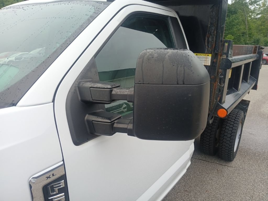 Used 2021 Ford F550 2WD Regular Cab Super Duty w/ Power Equipment Group image 19