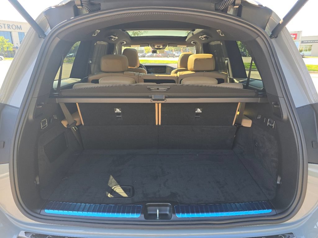 New 2026 Mercedes-Benz GLS 580 4MATIC image 18