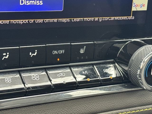Used 2024 Chevrolet Colorado ZR2 w/ Technology Package AWD/4WD image 26