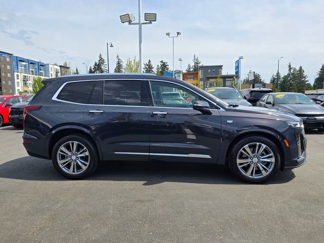 Used 2025 Cadillac XT6 Premium Luxury FWD image 7