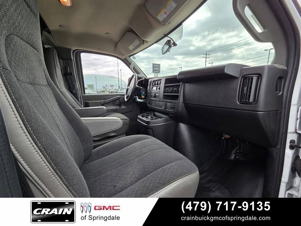 Used 2024 GMC Savana 2500 w/ Driver Convenience Package RWD image 24