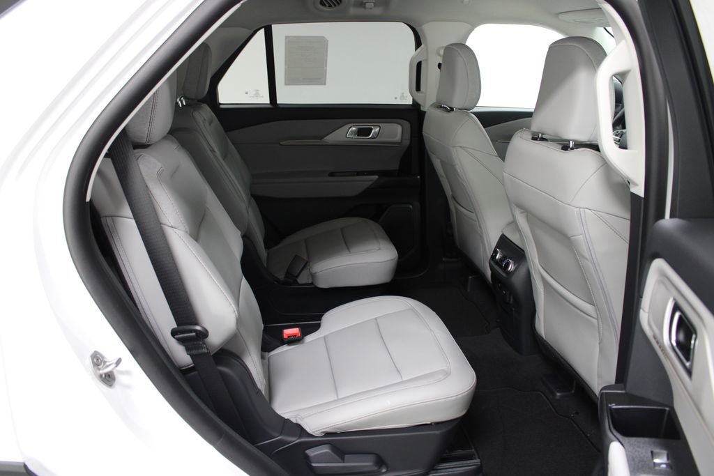 New 2026 Ford Explorer Active w/ Active Comfort Package image 31