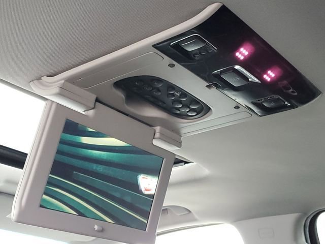 Used 2018 GMC Yukon XL Denali w/ Open Road Package image 32