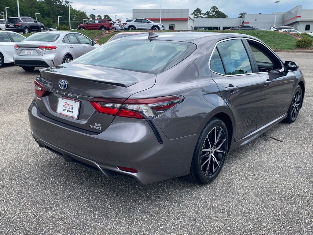 Used 2024 Toyota Camry SE w/ Audio Upgrade Package FWD image 15