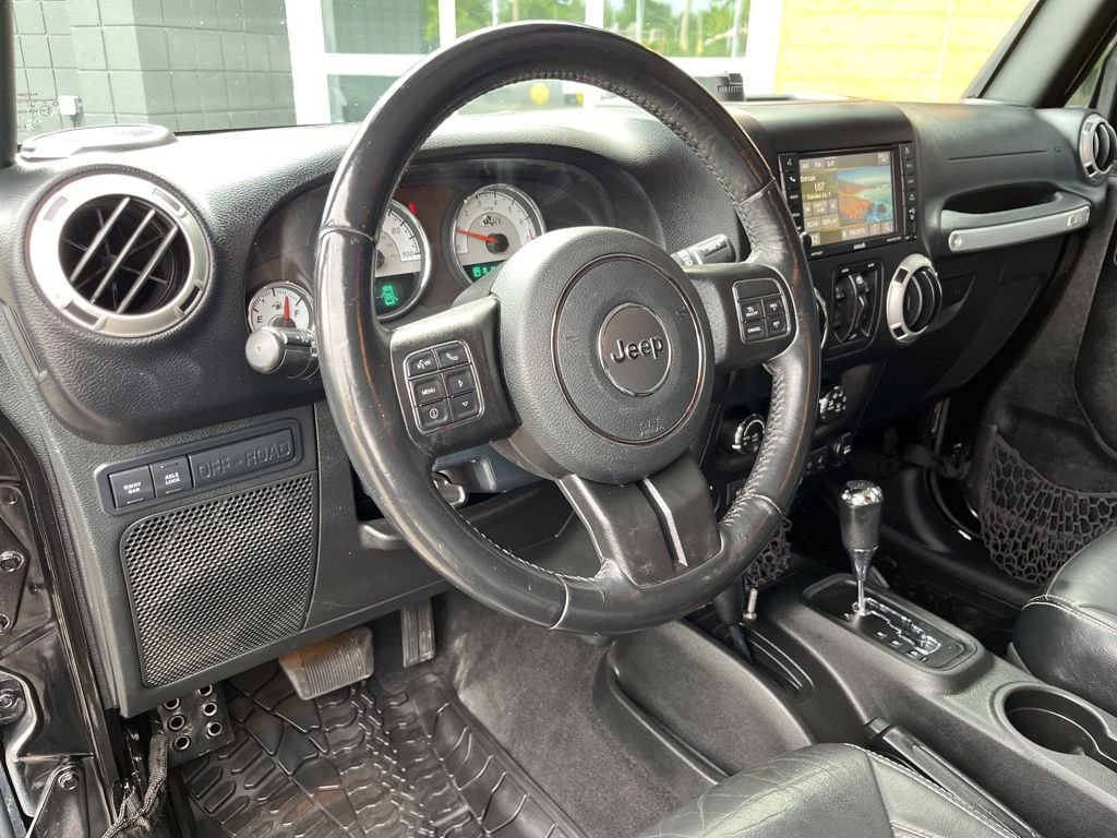 Used 2018 Jeep Wrangler Unlimited Rubicon w/ Cold Weather Group AWD/4WD image 33