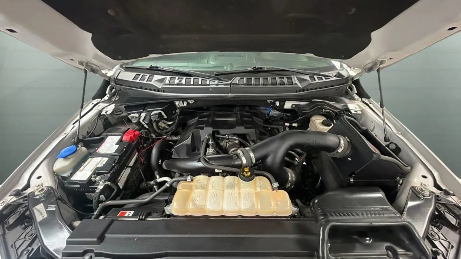 Used 2018 Ford F150 XLT w/ Equipment Group 302A Luxury AWD/4WD image 22
