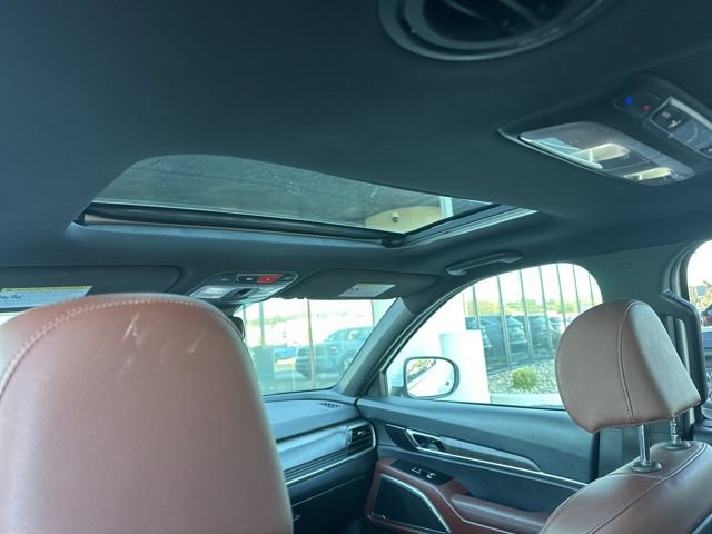 Used 2023 Kia Telluride EX w/ EX Captain's Chair Package image 11