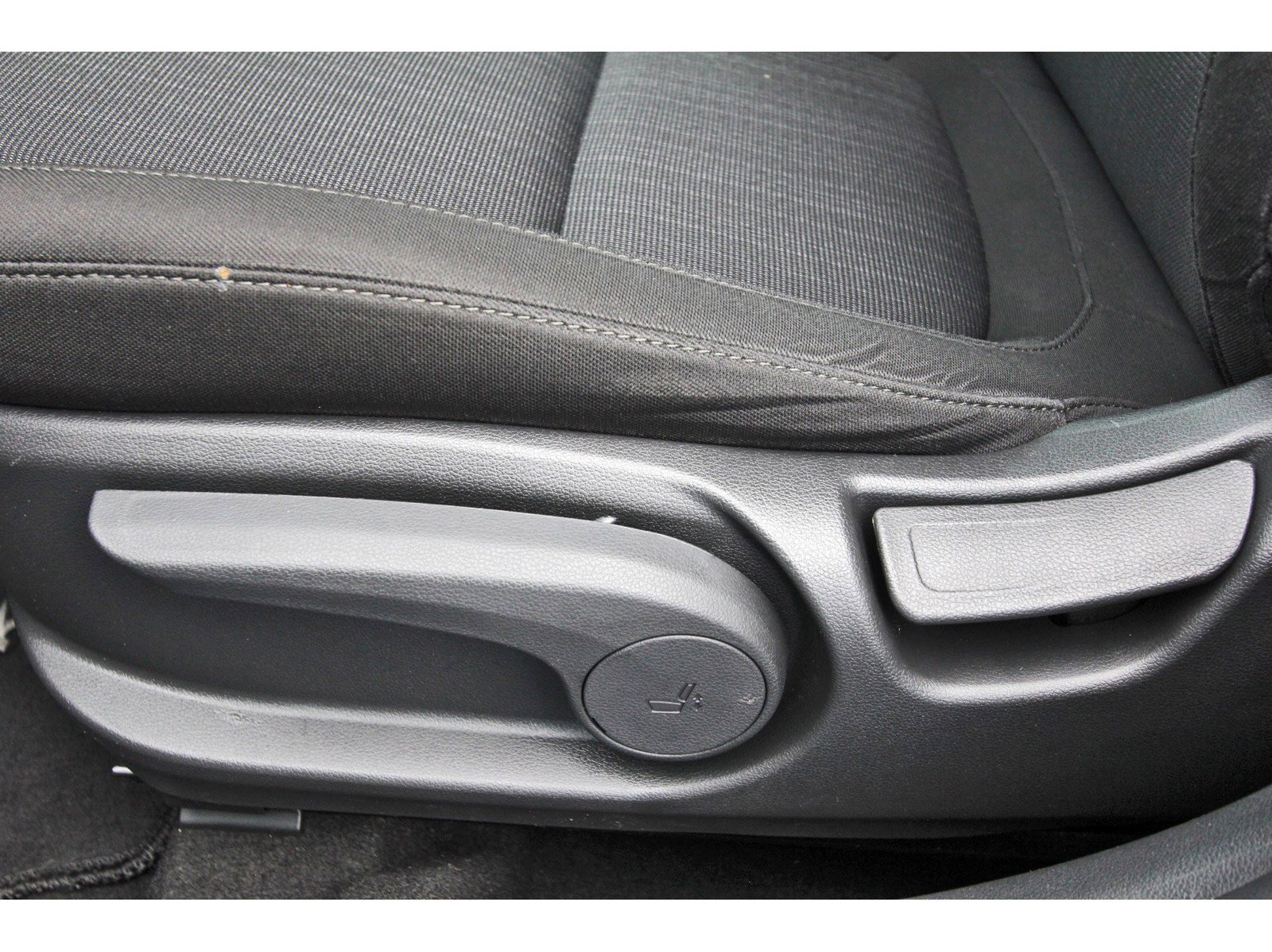 Certified 2022 Hyundai Kona SEL w/ Convenience Package FWD image 32