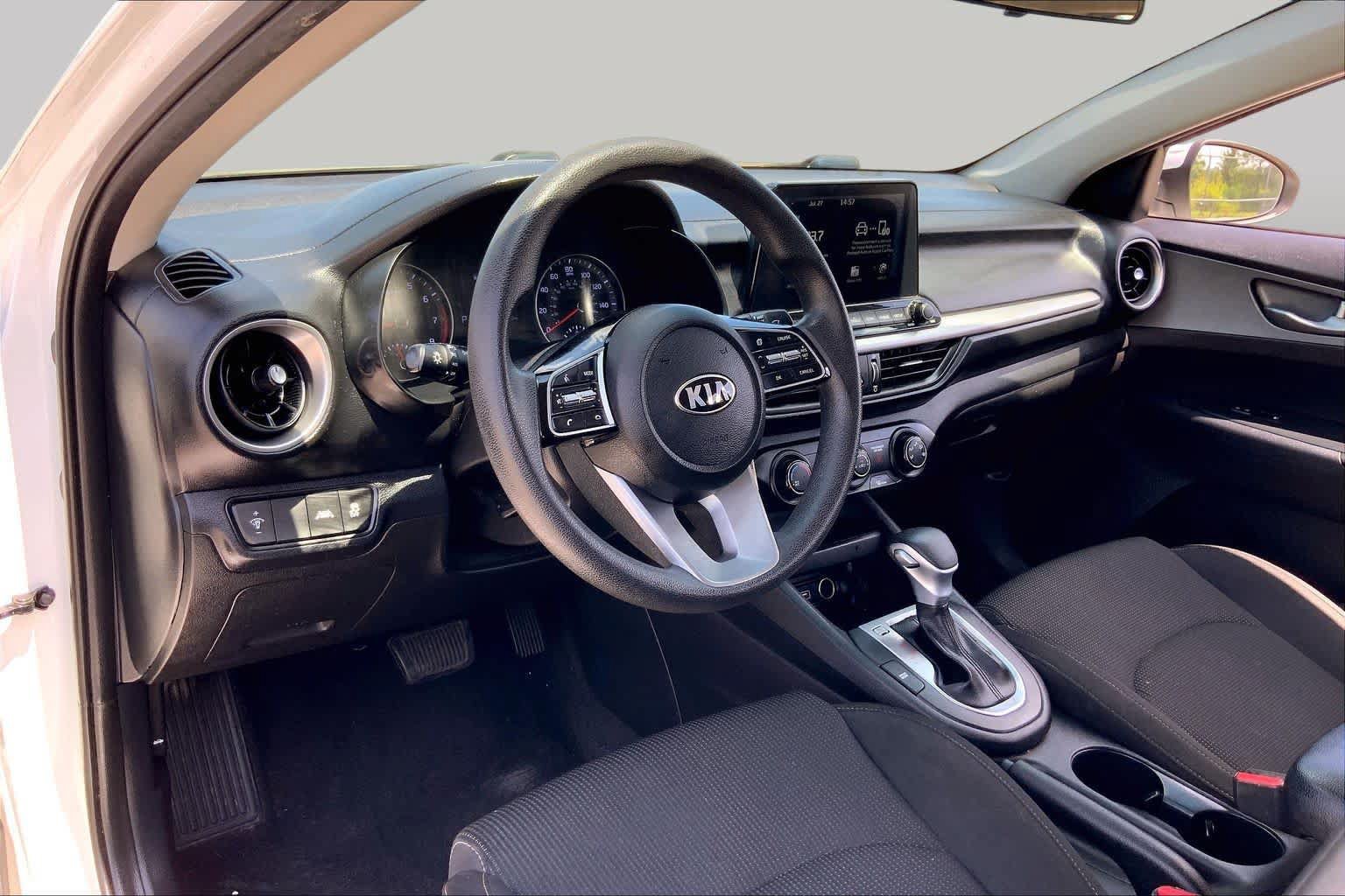 Used 2021 Kia Forte LXS FWD image 17