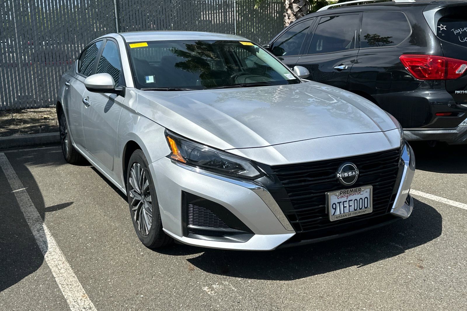 Certified 2023 Nissan Altima 2.5 SV FWD image 2