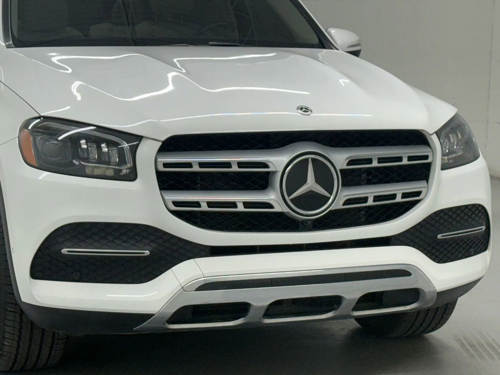 Used 2021 Mercedes-Benz GLS 450 4MATIC image 43