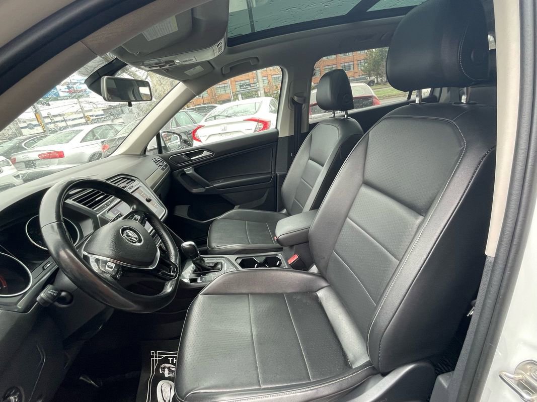 Used 2018 Volkswagen Tiguan SEL image 11