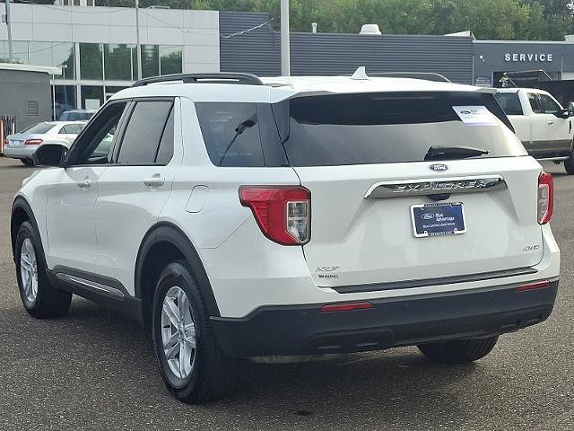Certified 2023 Ford Explorer XLT image 4