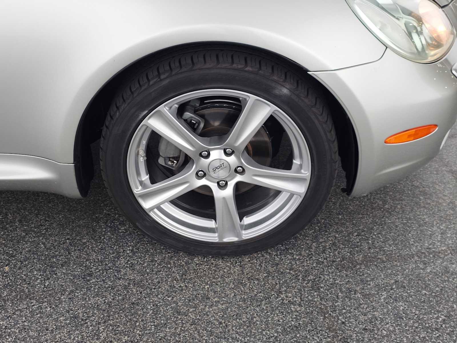 Used 2005 Lexus SC 430 Convertible image 9