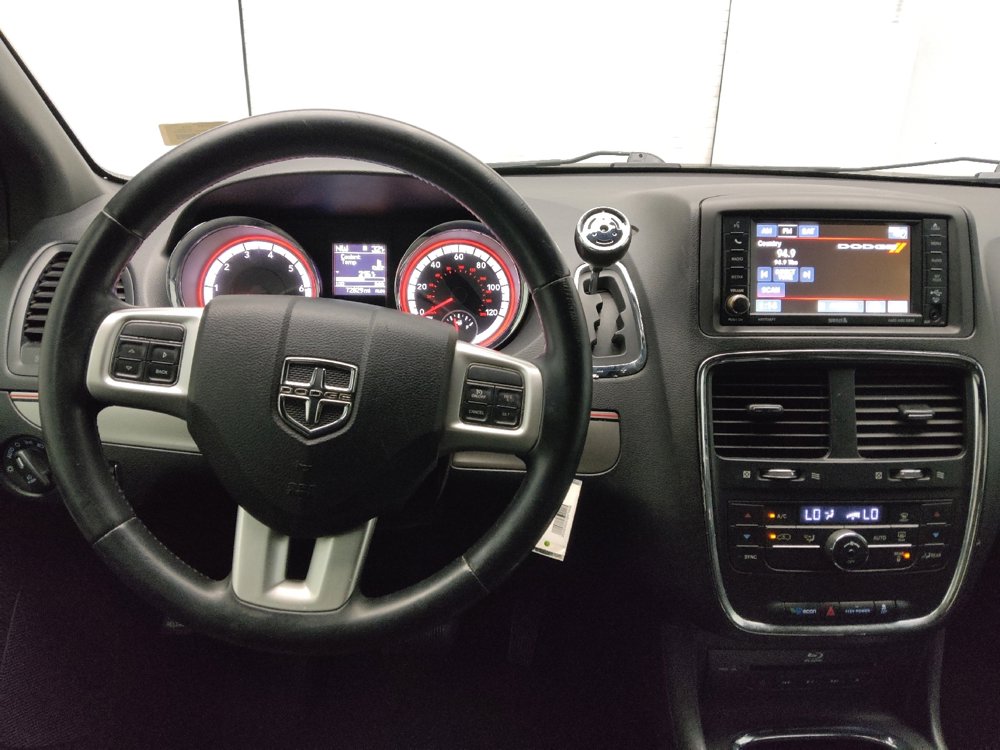 Used 2013 Dodge Grand Caravan R/T w/ Safety Sphere Group image 22