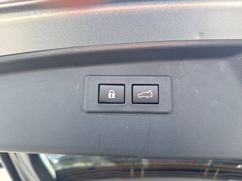 Certified 2025 Subaru Outback Premium image 18