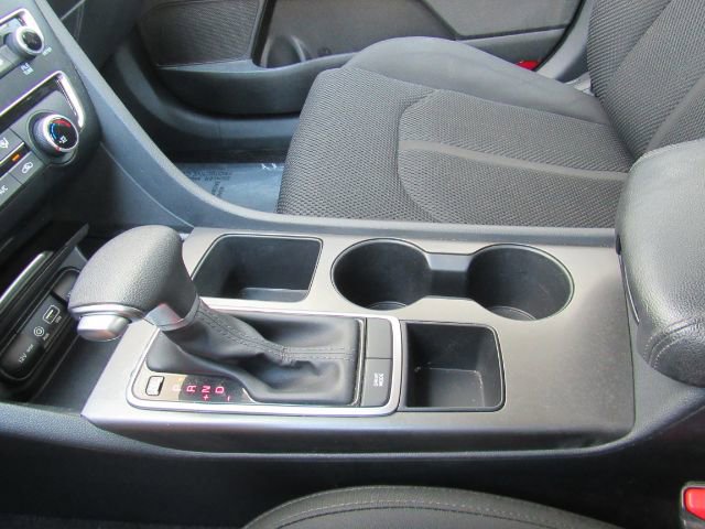 Used 2019 Kia Optima LX image 38