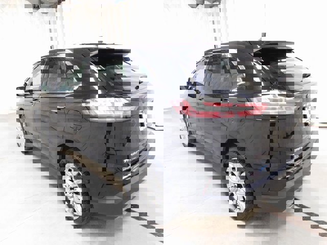 Used 2023 Ford Edge Titanium image 18