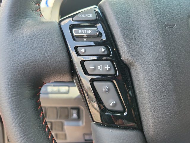 Used 2025 Nissan Frontier Pro-X w/ Pro Convenience Package RWD image 16