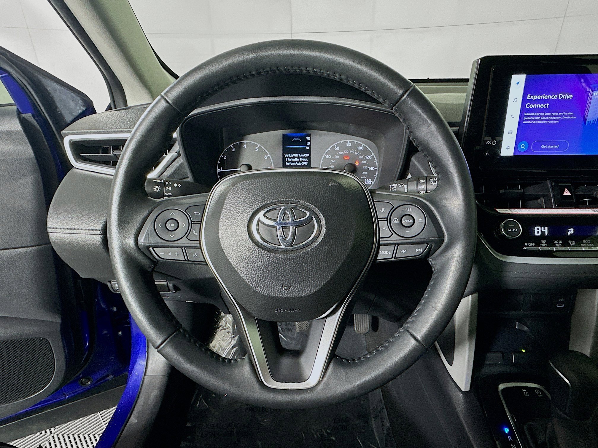 Used 2025 Toyota Corolla Cross LE image 15