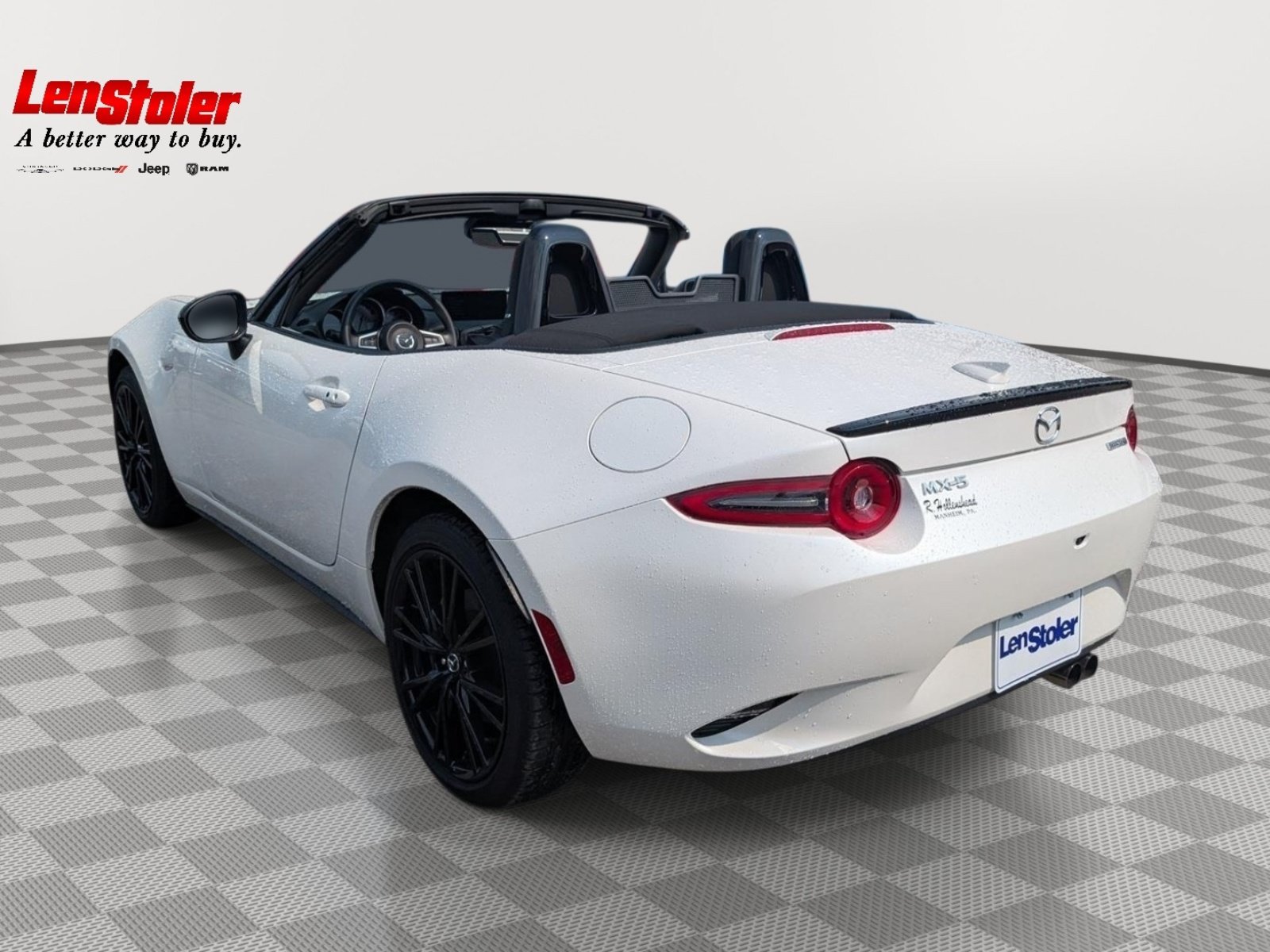 Used 2025 MAZDA MX-5 Miata Club RWD image 5