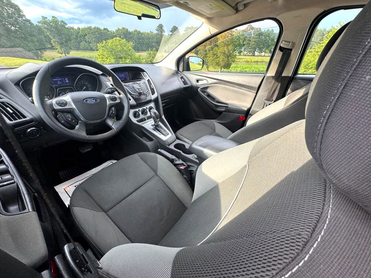 Used 2012 Ford Focus SE image 16