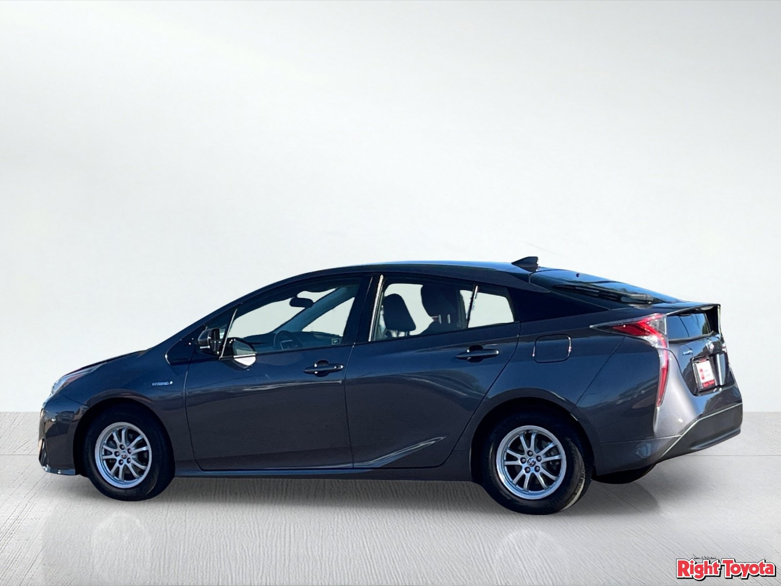 Certified 2016 Toyota Prius Three w/ Advanced Technology Package FWD image 5