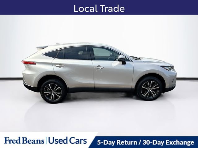 Used 2023 Toyota Venza LE image 6