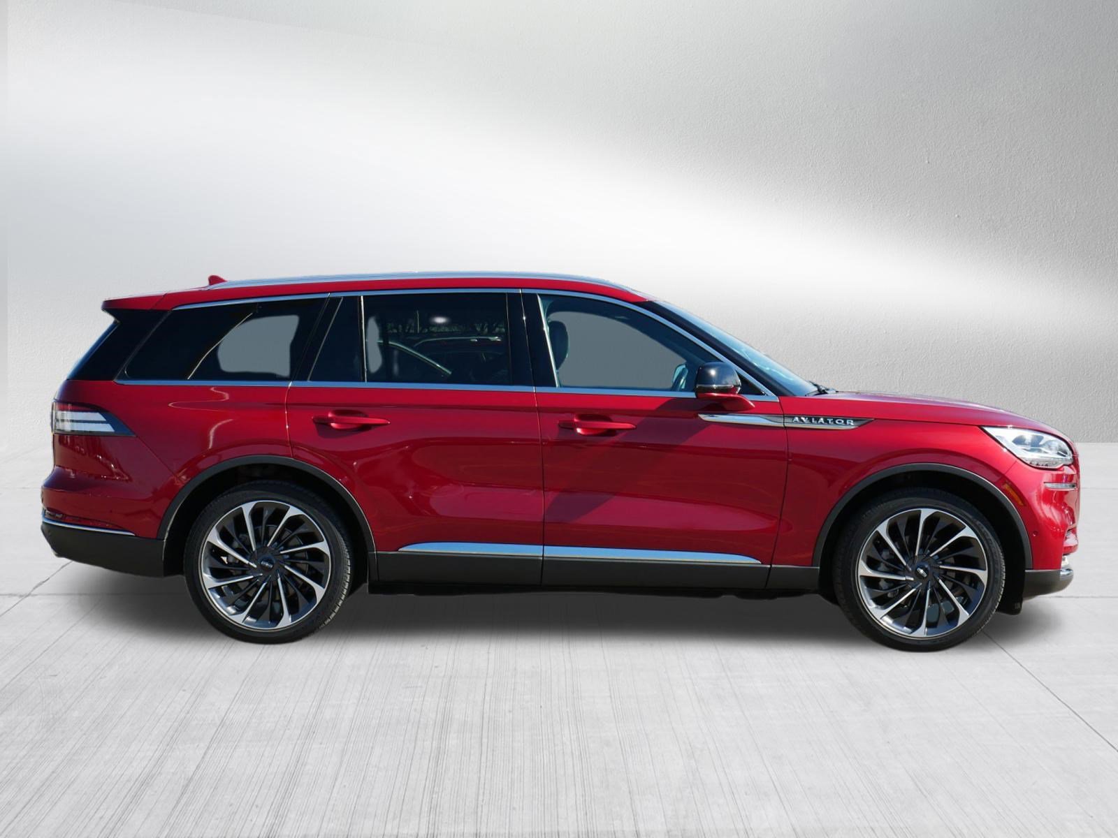 Used 2020 Lincoln Aviator Reserve w/ Equipment Group 202A AWD/4WD image 8