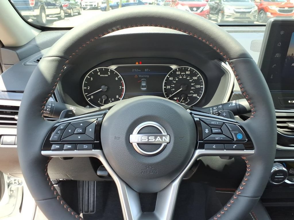 New 2026 Nissan Altima 2.5 SR w/ SR Premium Package FWD image 22