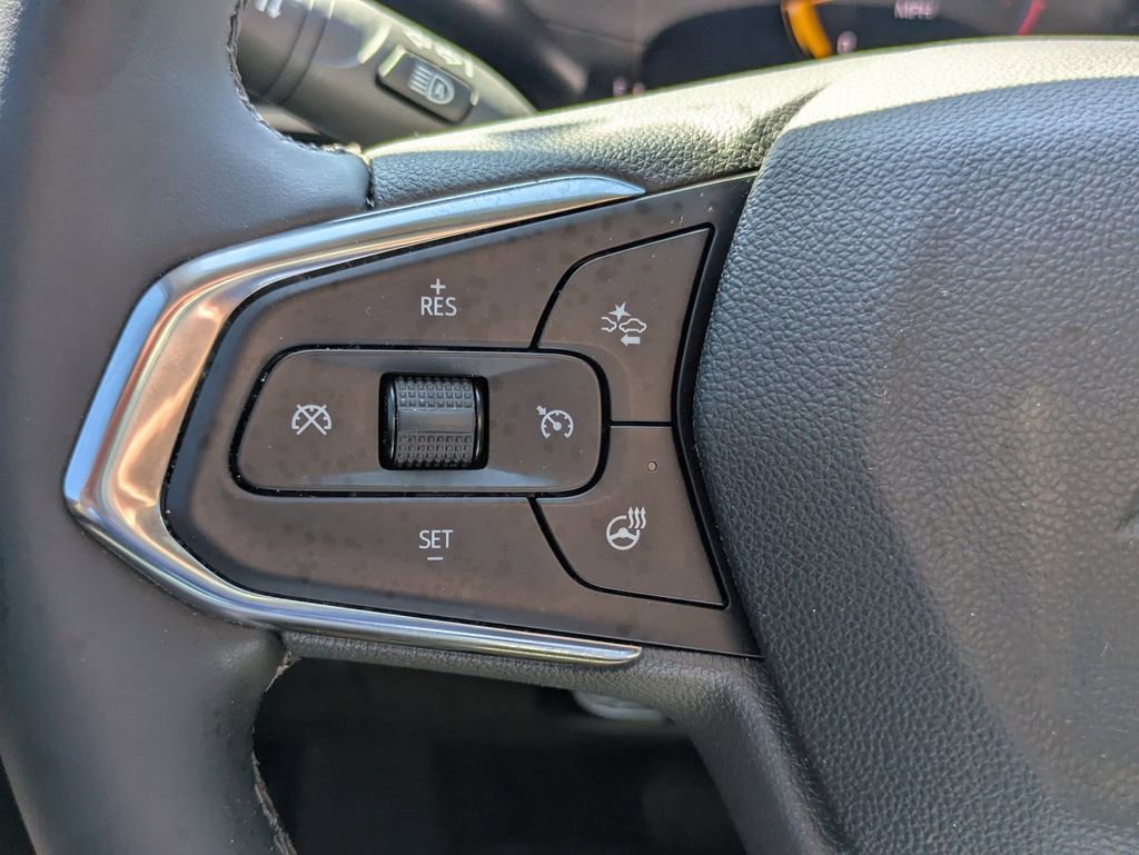 Used 2026 Chevrolet Trax ACTIV w/ Sunroof Package image 19