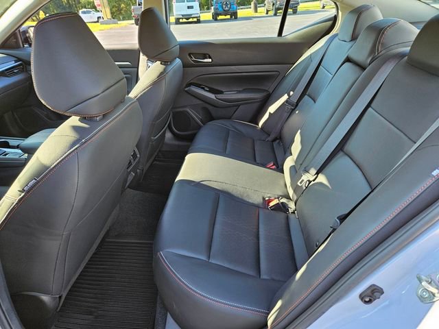 Used 2024 Nissan Altima 2.0 SR FWD image 11