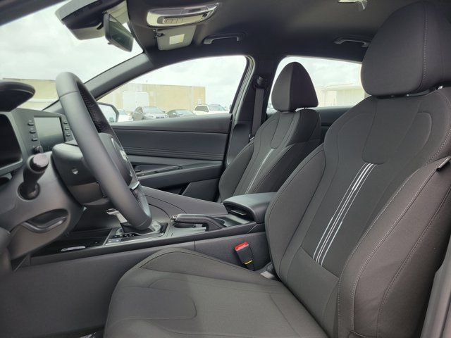 New 2026 Hyundai Elantra SEL Sport FWD image 9