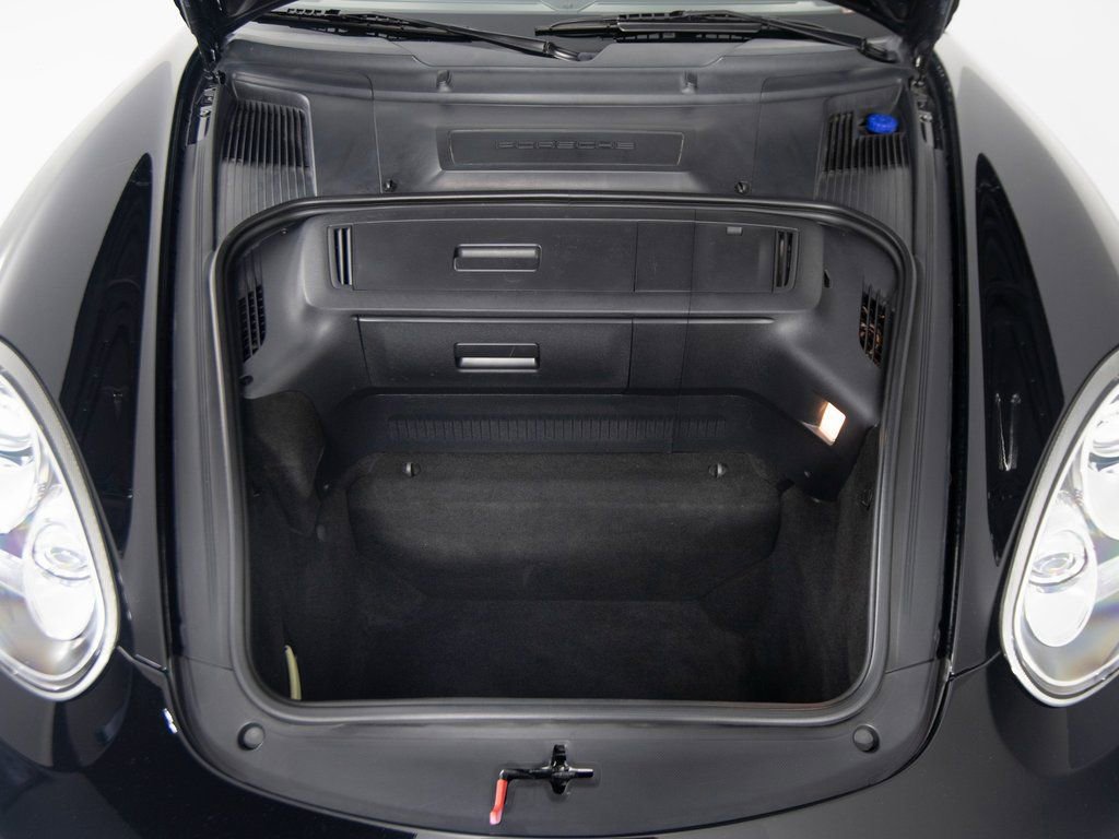 Used 2011 Porsche Boxster Spyder image 38