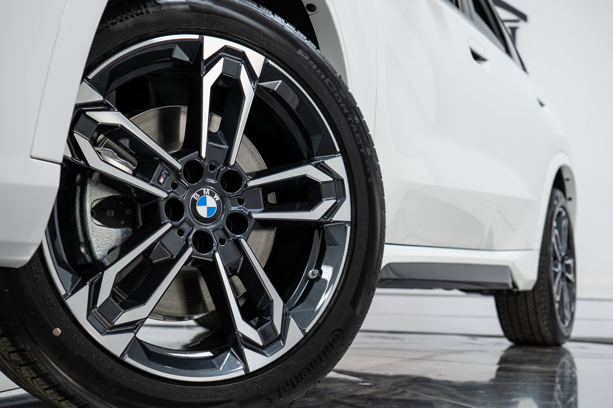 Used 2026 BMW X1 xDrive28i w/ M Sport Package image 27