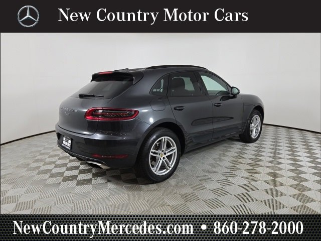 Used 2018 Porsche Macan image 8