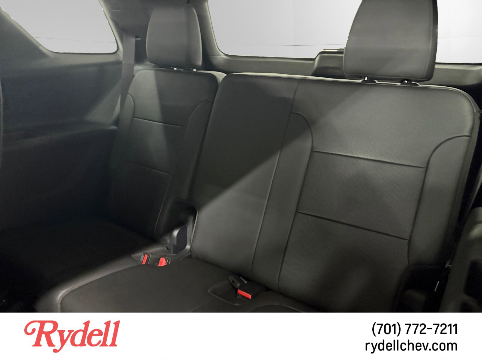 Used 2023 Chevrolet Traverse High Country AWD/4WD image 16