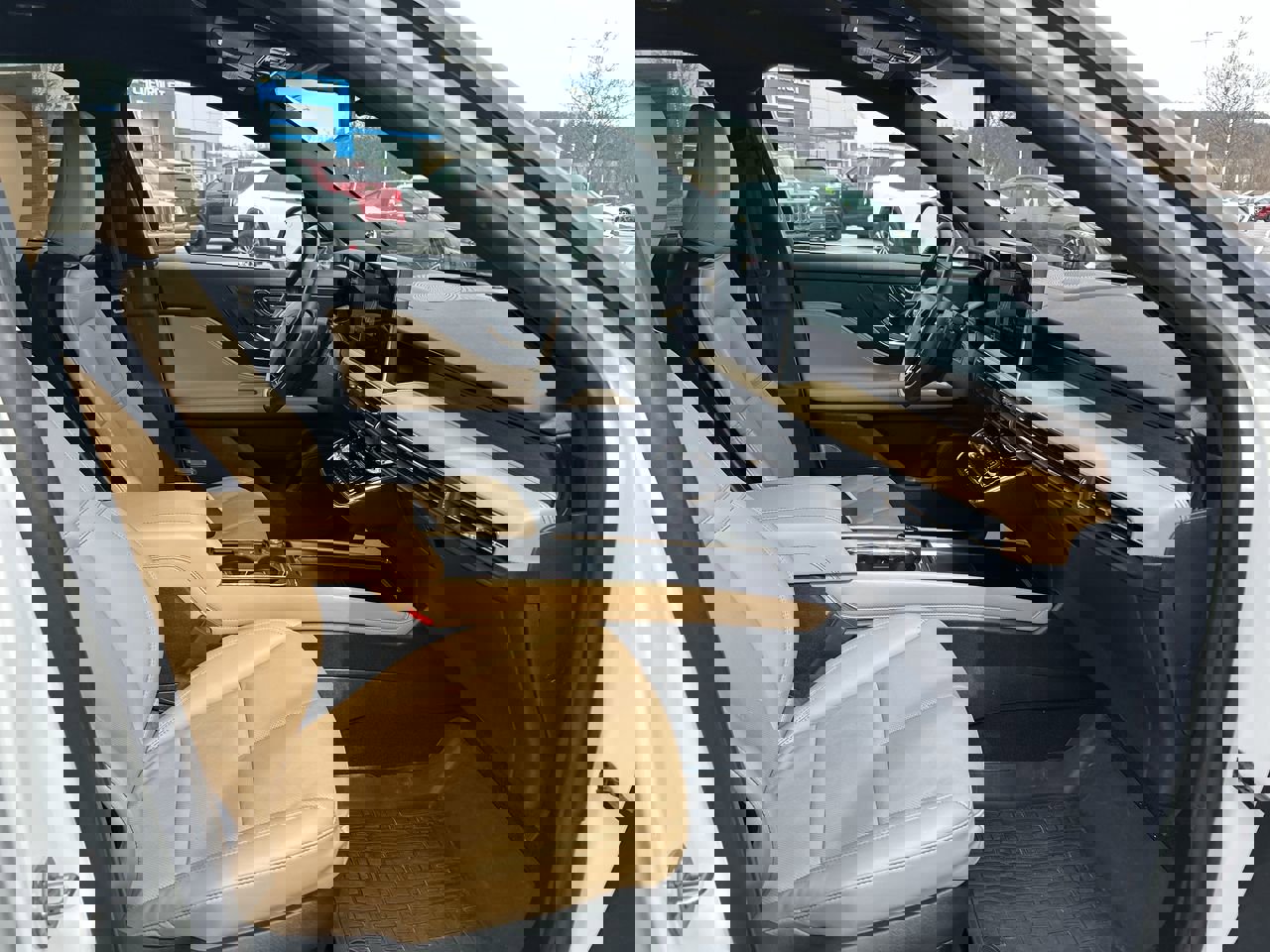 Used 2023 Lincoln Corsair Reserve w/ Equipment Group 201A image 13