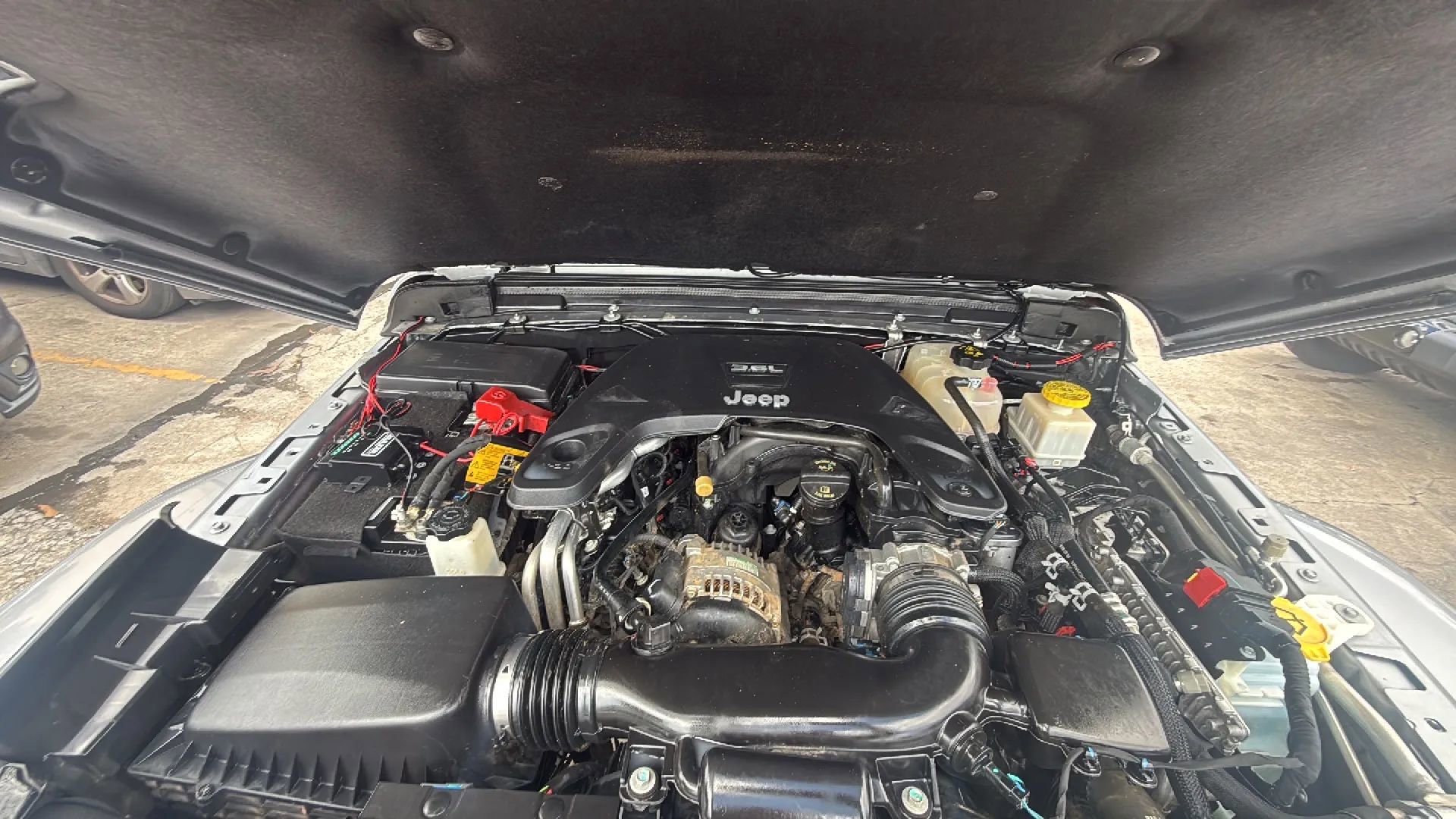 Used 2021 Jeep Gladiator Sport image 30