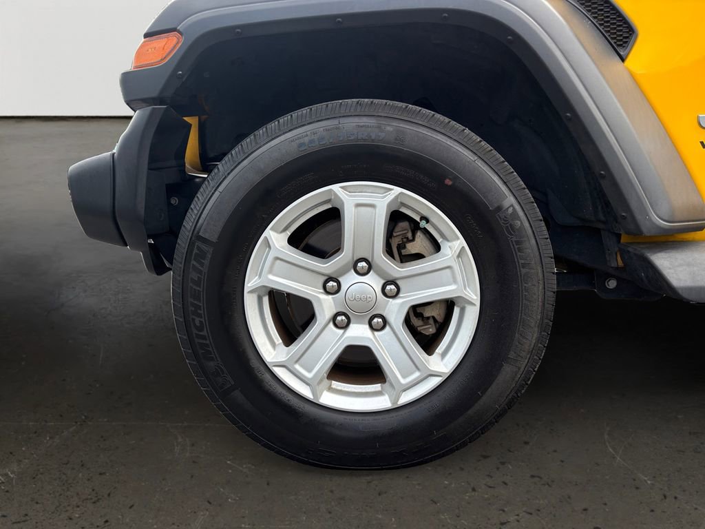 Used 2019 Jeep Wrangler Sport AWD/4WD image 10
