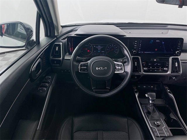 Used 2023 Kia Sorento S w/ Panoramic Sunroof Package image 23