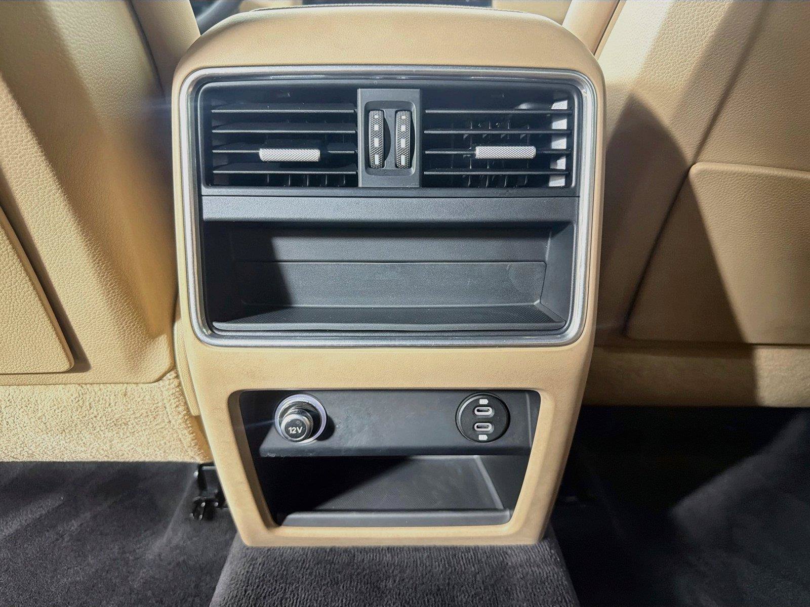 Certified 2023 Porsche Cayenne Platinum Edition AWD/4WD image 21