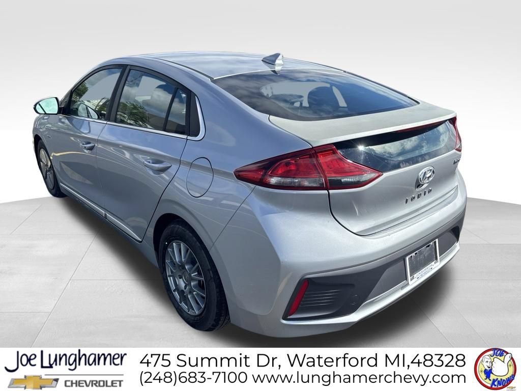 Used 2020 Hyundai Ioniq SE FWD image 5