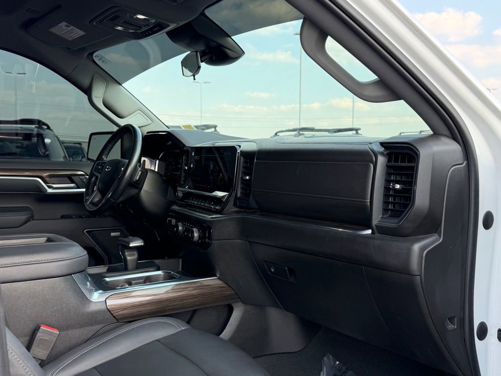 Used 2022 Chevrolet Silverado 1500 RST w/ Convenience Package II image 23