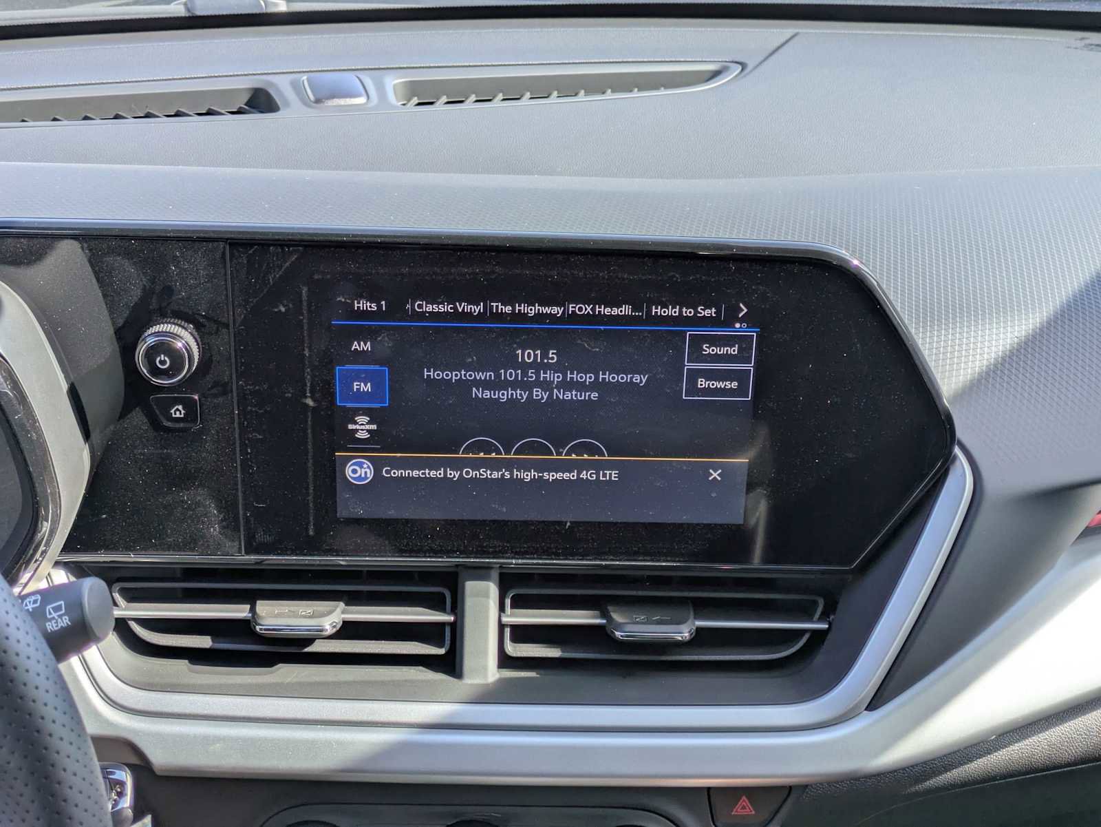 New 2026 Chevrolet Trax RS w/ Sunroof Package FWD image 29