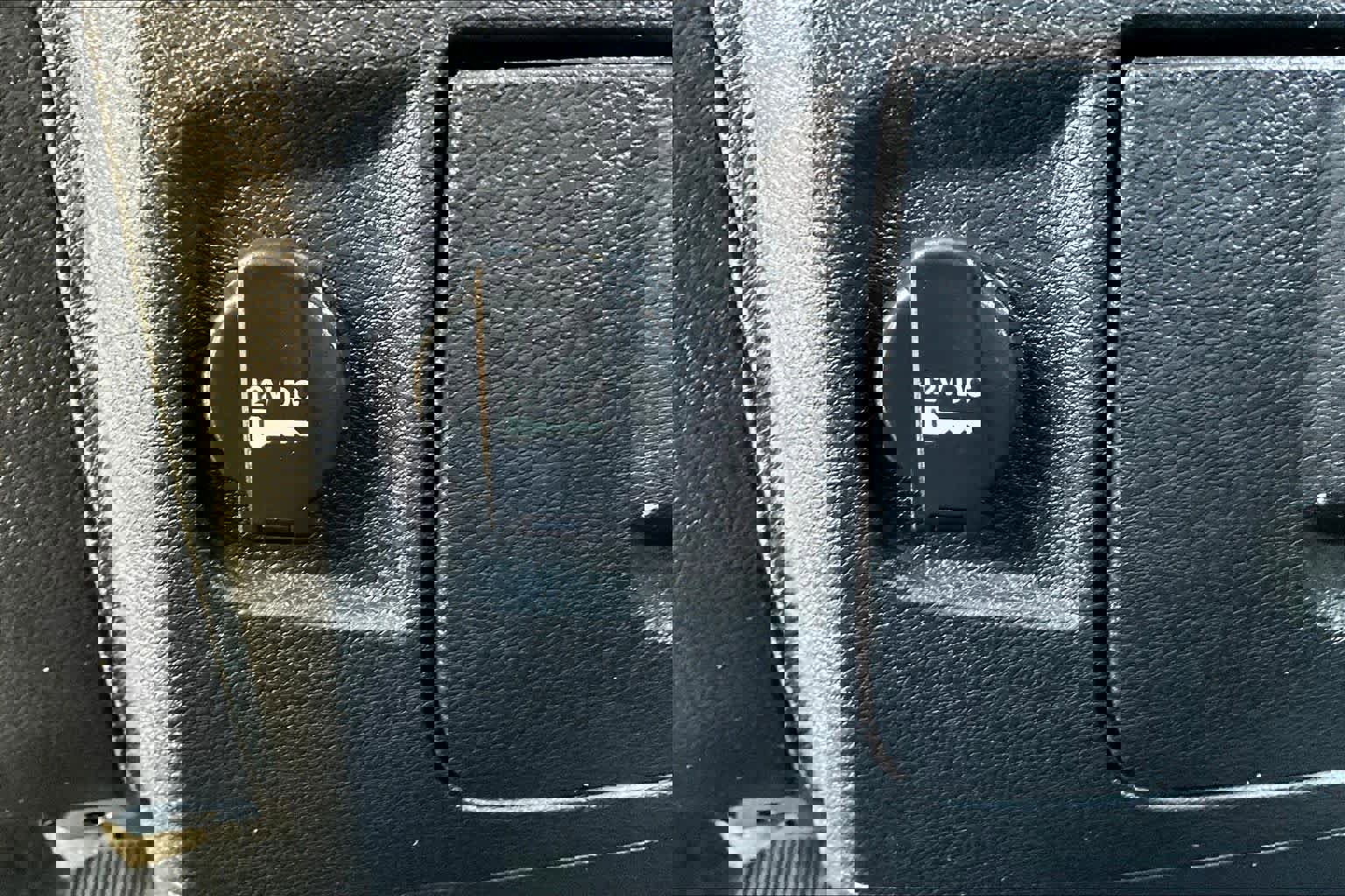 Used 2014 RAM 1500 Big Horn image 32