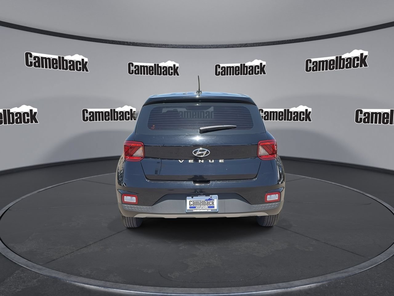 Used 2023 Hyundai Venue SE FWD image 6