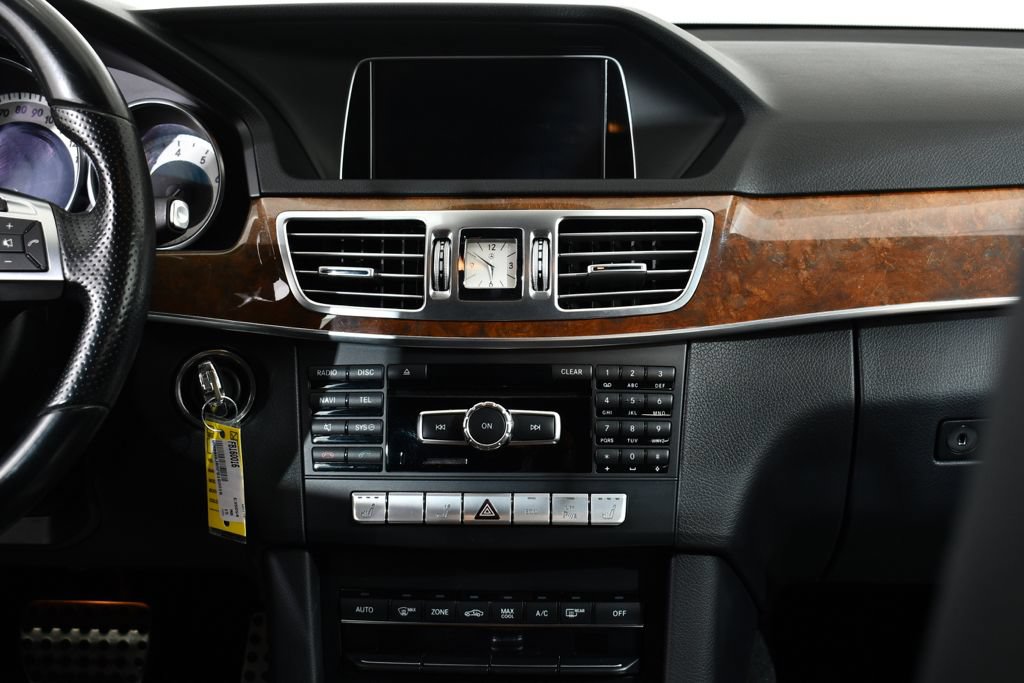 Used 2015 Mercedes-Benz E 350 4MATIC Wagon w/ Premium 1 Package image 9