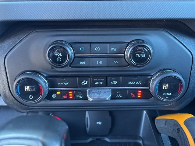 Used 2024 Ford Bronco Badlands image 28
